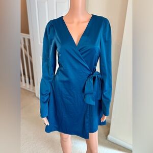 NWT Lulus Flowy Long Sleeve Wrap Dress Cocktail Evening Party Glam Medium